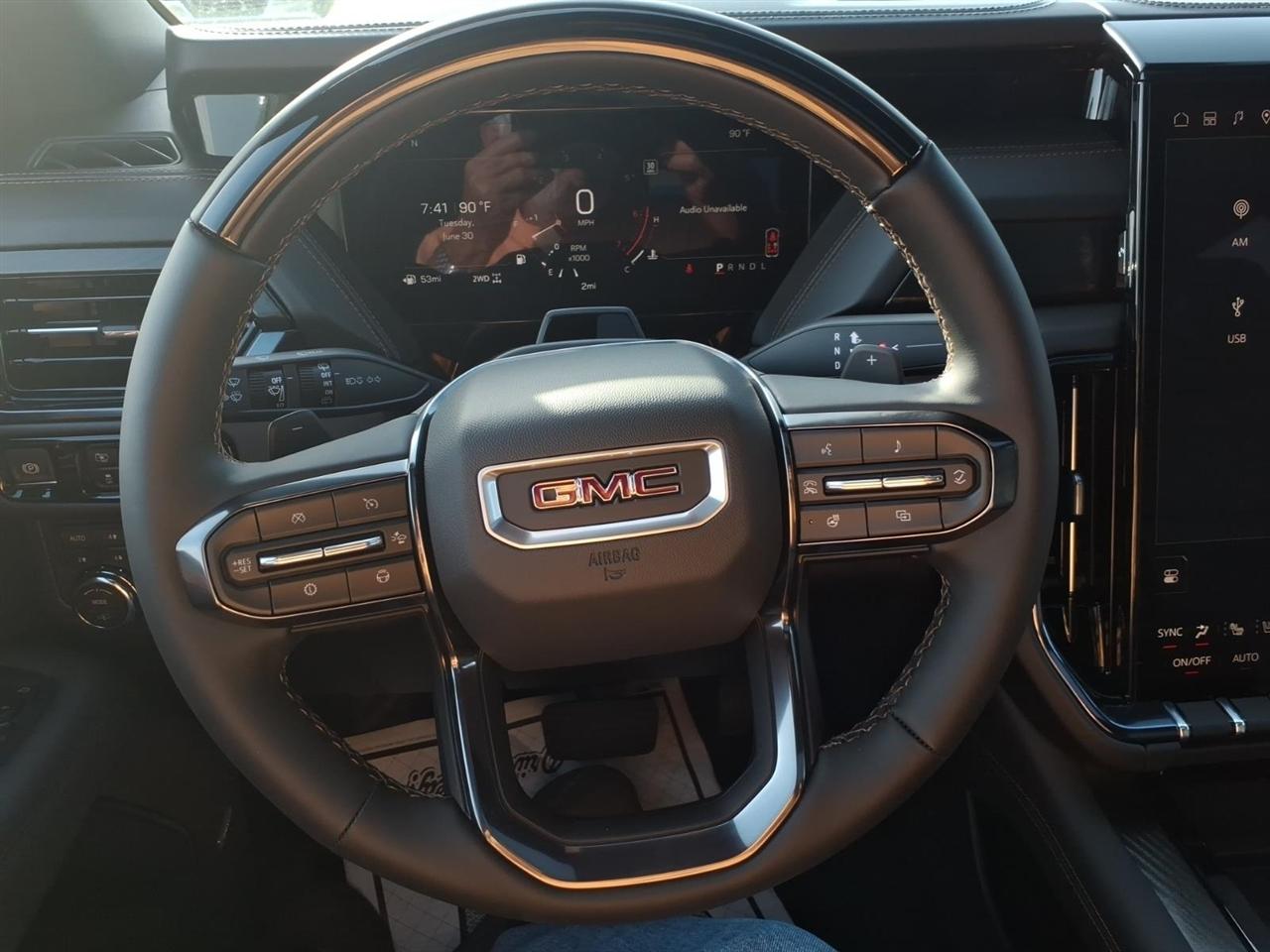 GMC Yukon 4WD 4dr AT4 2026