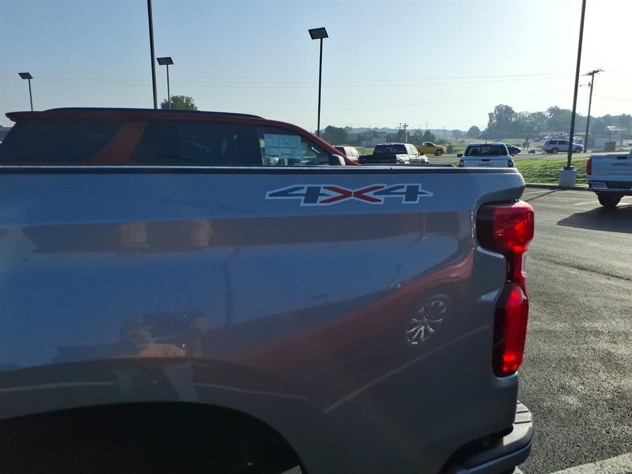 Chevrolet Silverado 1500 4WD Crew Cab 147" RST 2026