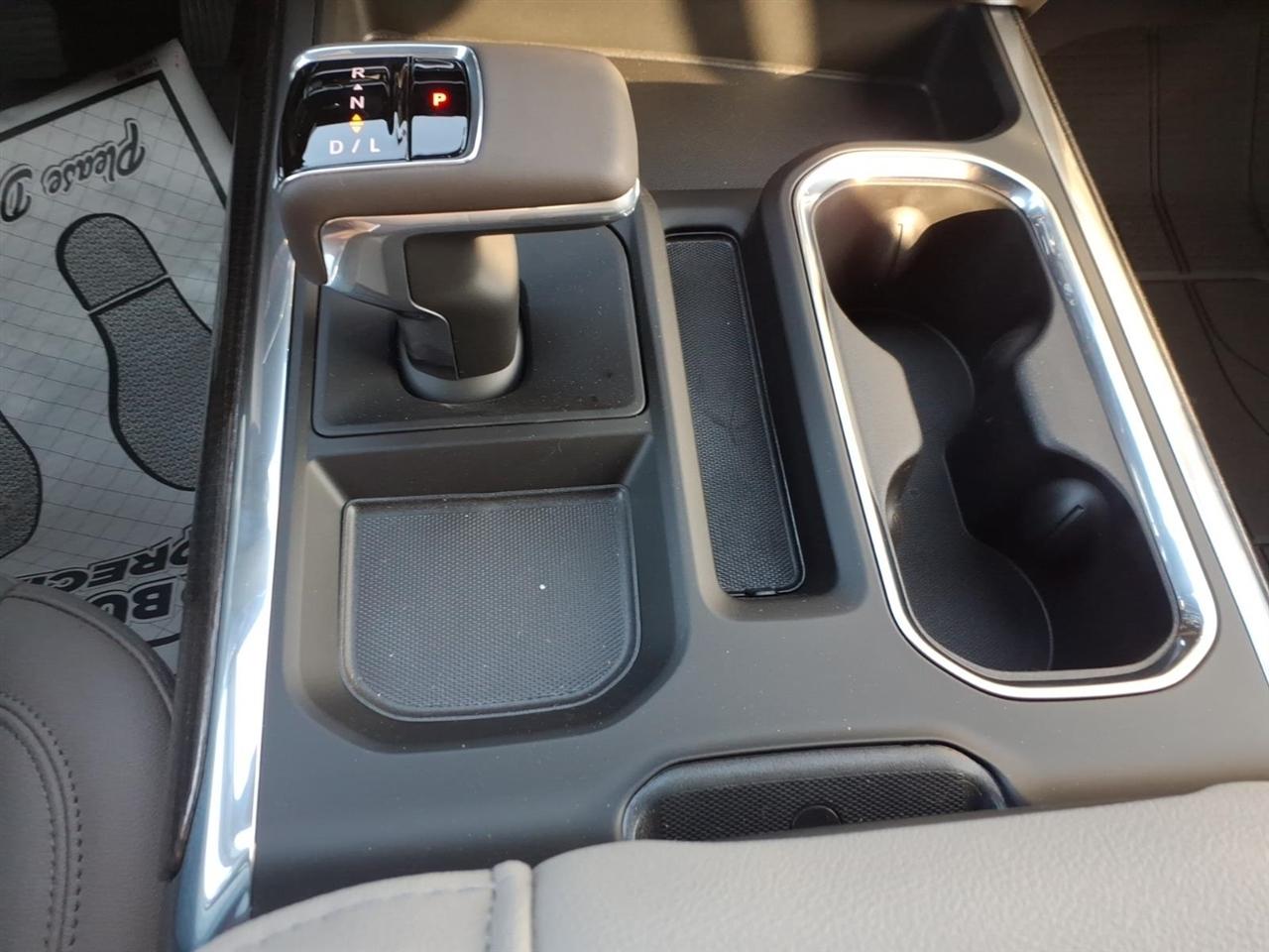 Chevrolet Silverado 1500 4WD Crew Cab 147" RST 2026