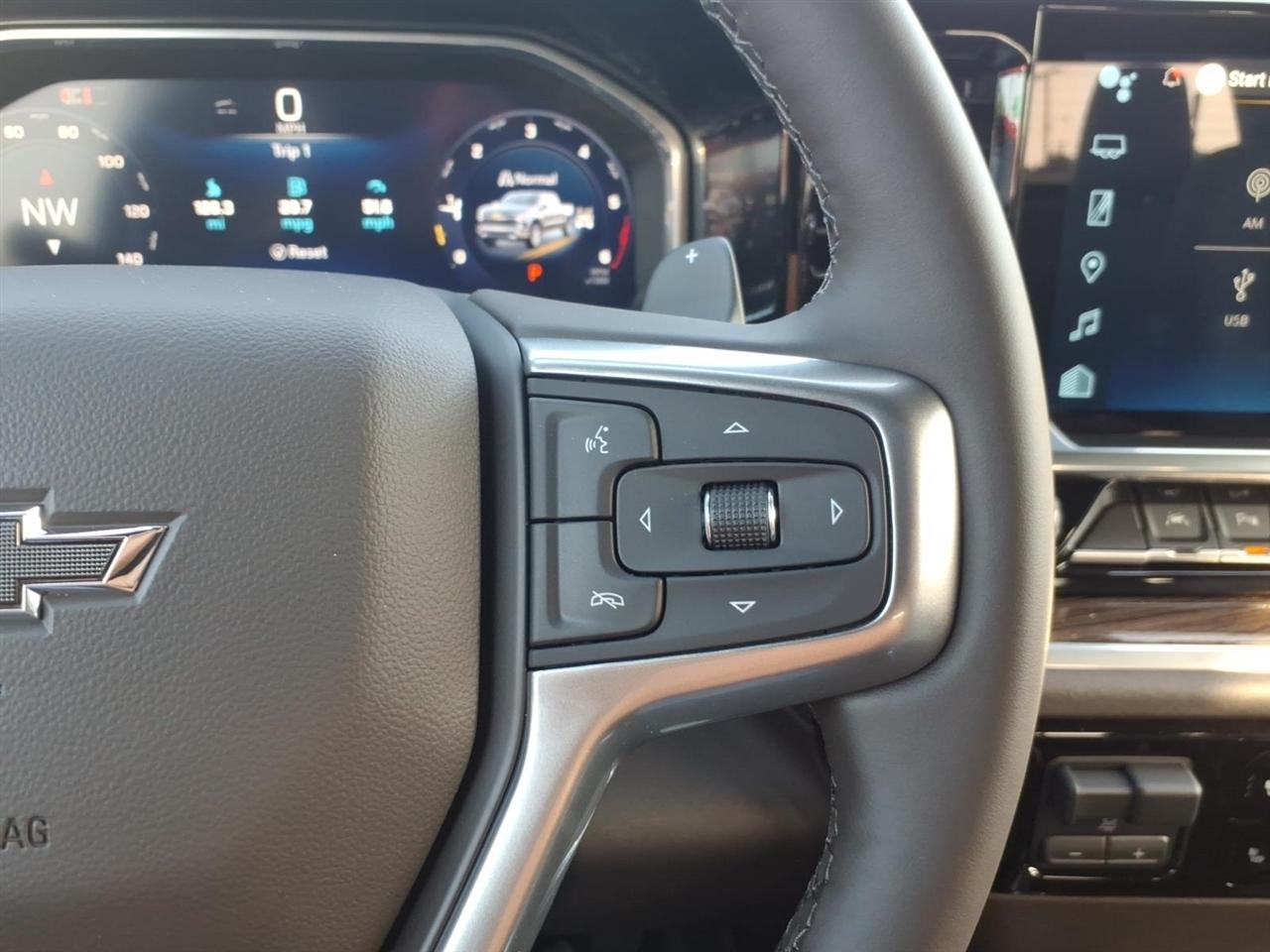 Chevrolet Silverado 1500 4WD Crew Cab 147" RST 2026