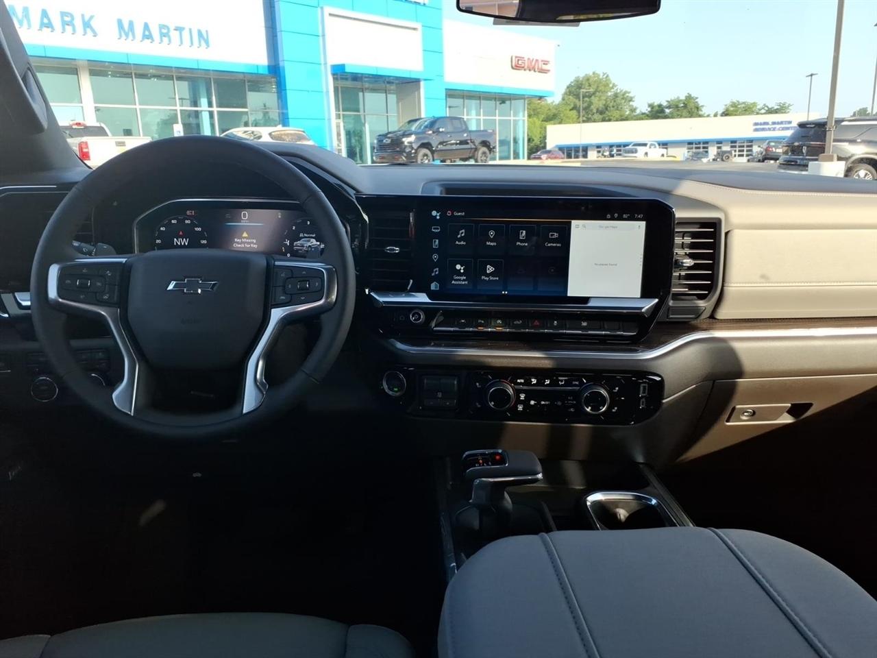 Chevrolet Silverado 1500 4WD Crew Cab 147" RST 2026