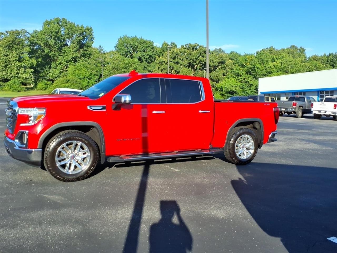 GMC Sierra 1500 4WD Crew Cab 147" SLT 2021