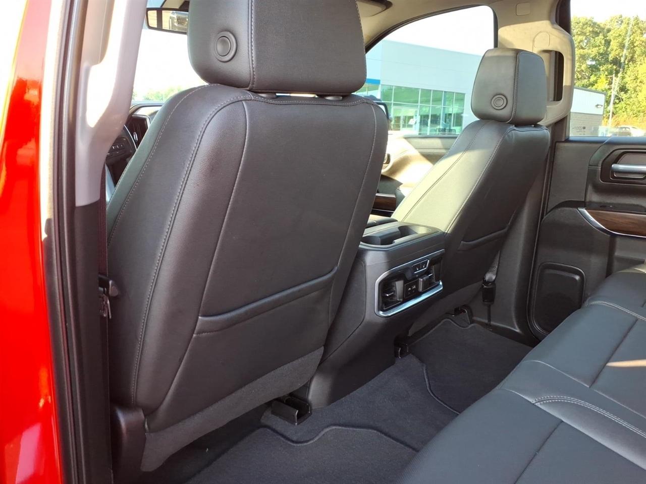 GMC Sierra 1500 4WD Crew Cab 147" SLT 2021