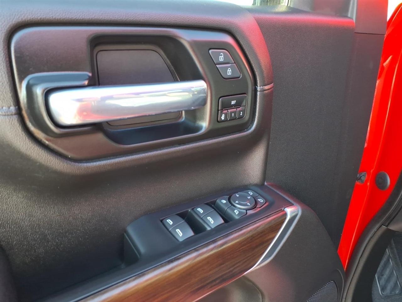 GMC Sierra 1500 4WD Crew Cab 147" SLT 2021
