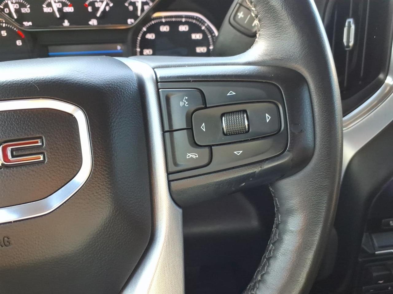 GMC Sierra 1500 4WD Crew Cab 147" SLT 2021