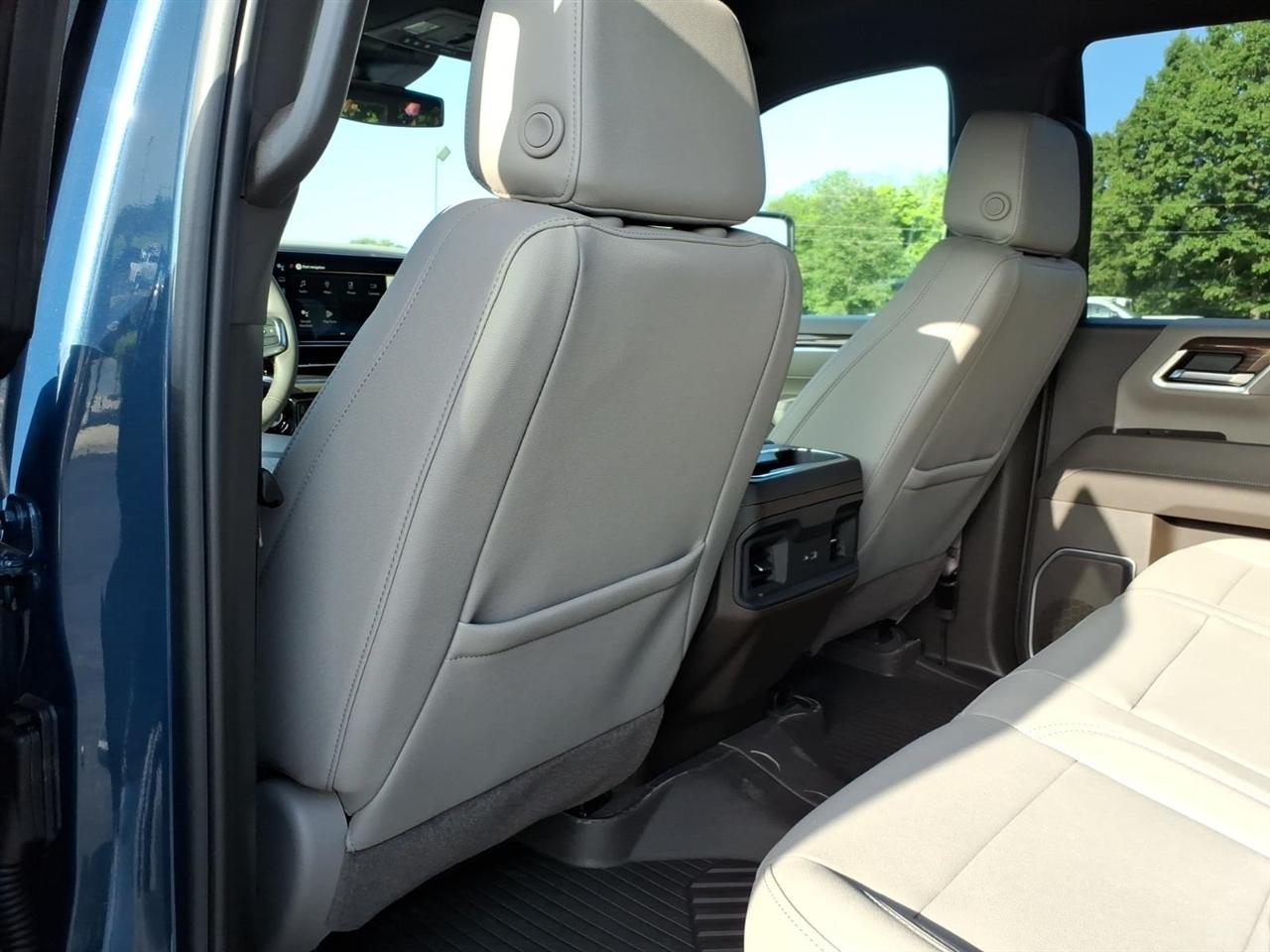 Chevrolet Silverado 2500HD 4WD Crew Cab 159" LT 2026