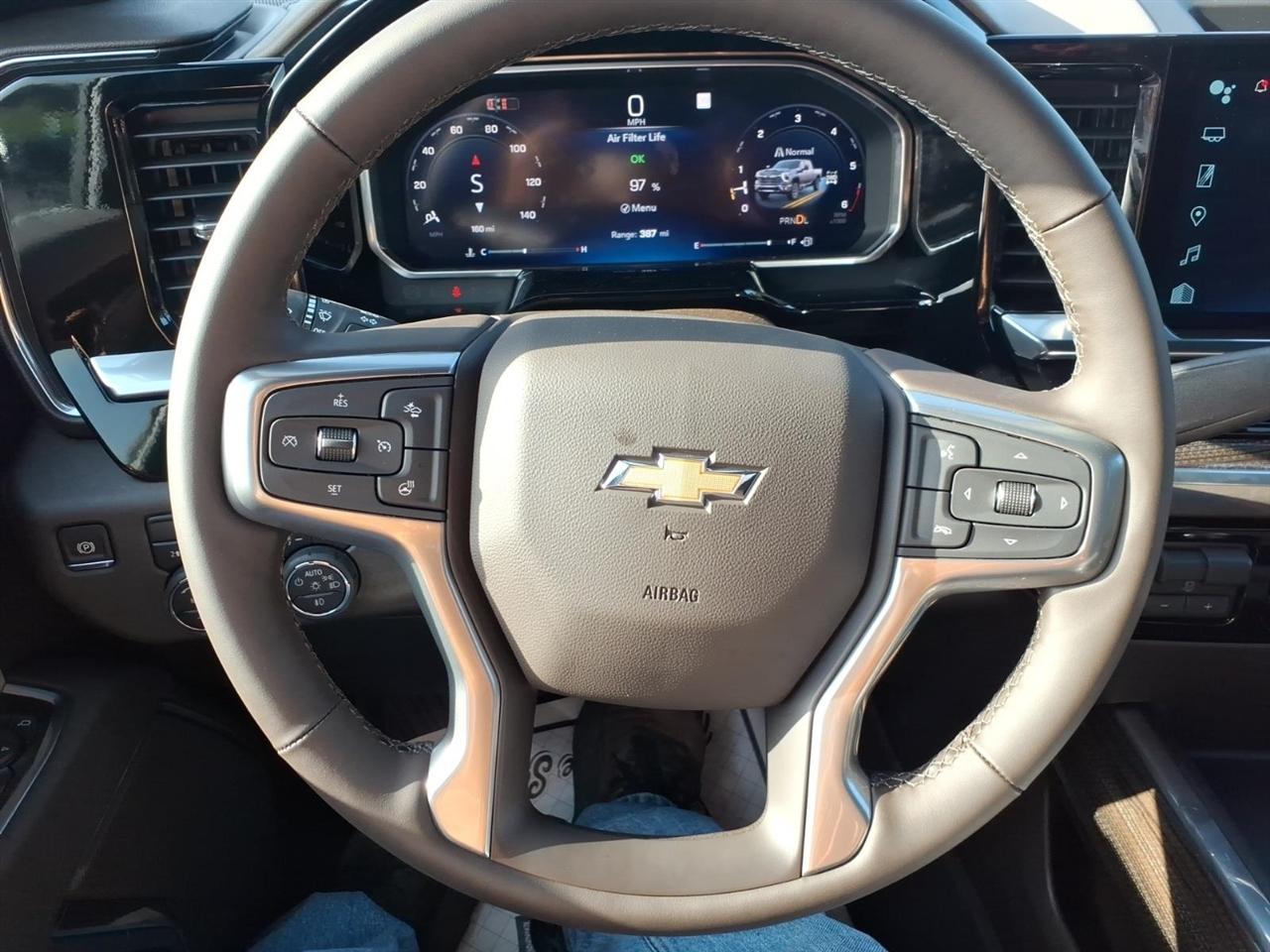 Chevrolet Silverado 2500HD 4WD Crew Cab 159" LT 2026