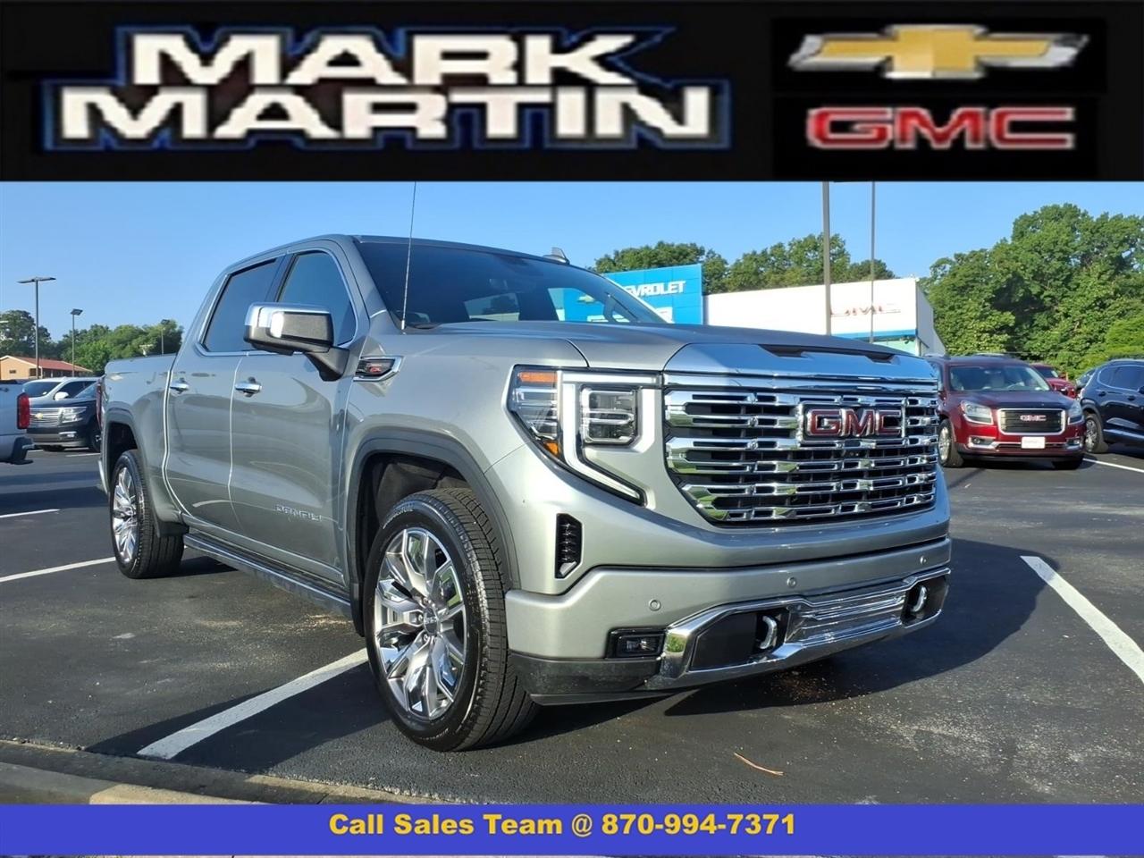 GMC Sierra 1500 4WD Crew Cab 147" Denali 2025