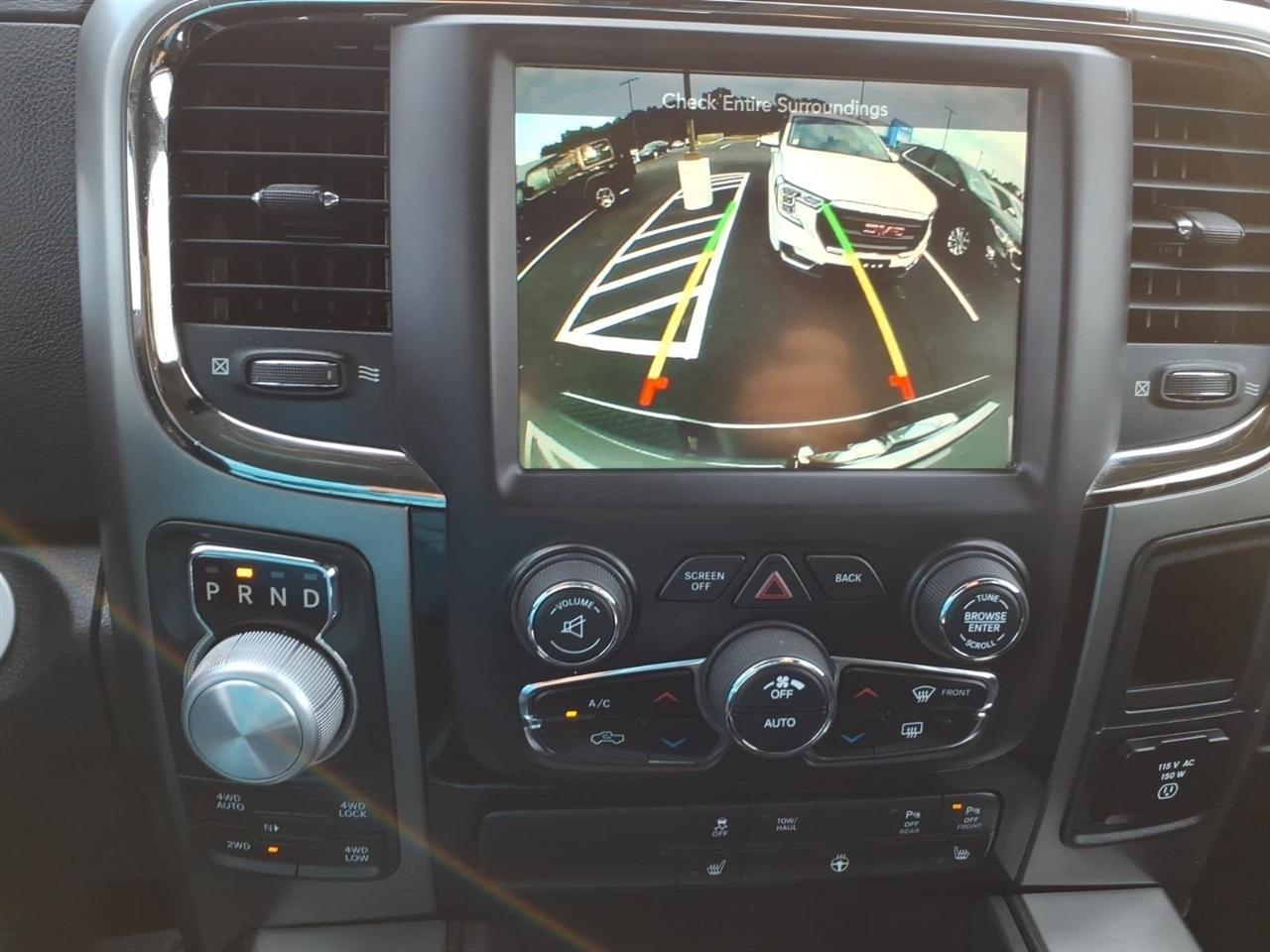 RAM 1500 Sport 4x4 Crew Cab 5'7" Box 2017