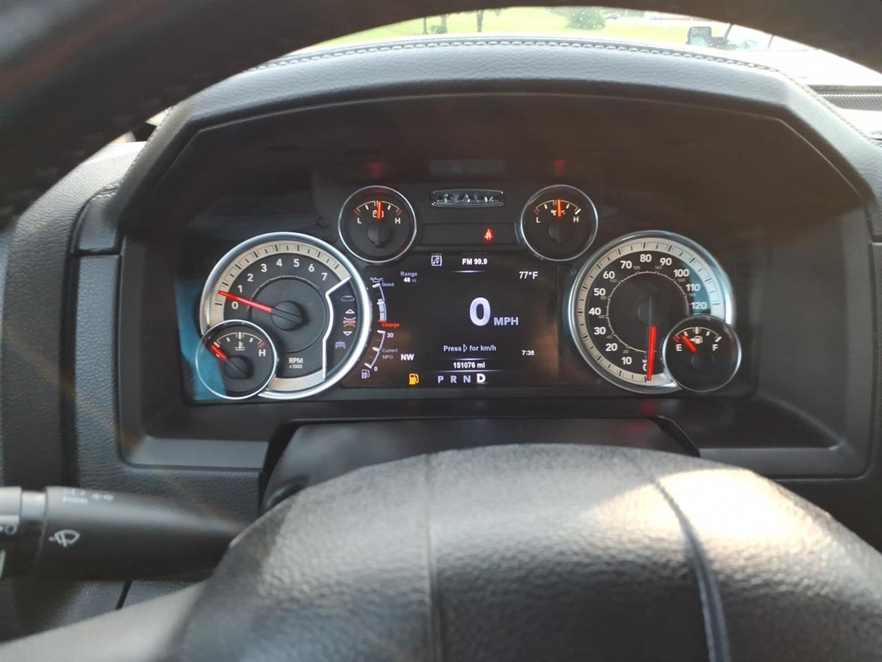 RAM 1500 Sport 4x4 Crew Cab 5'7" Box 2017