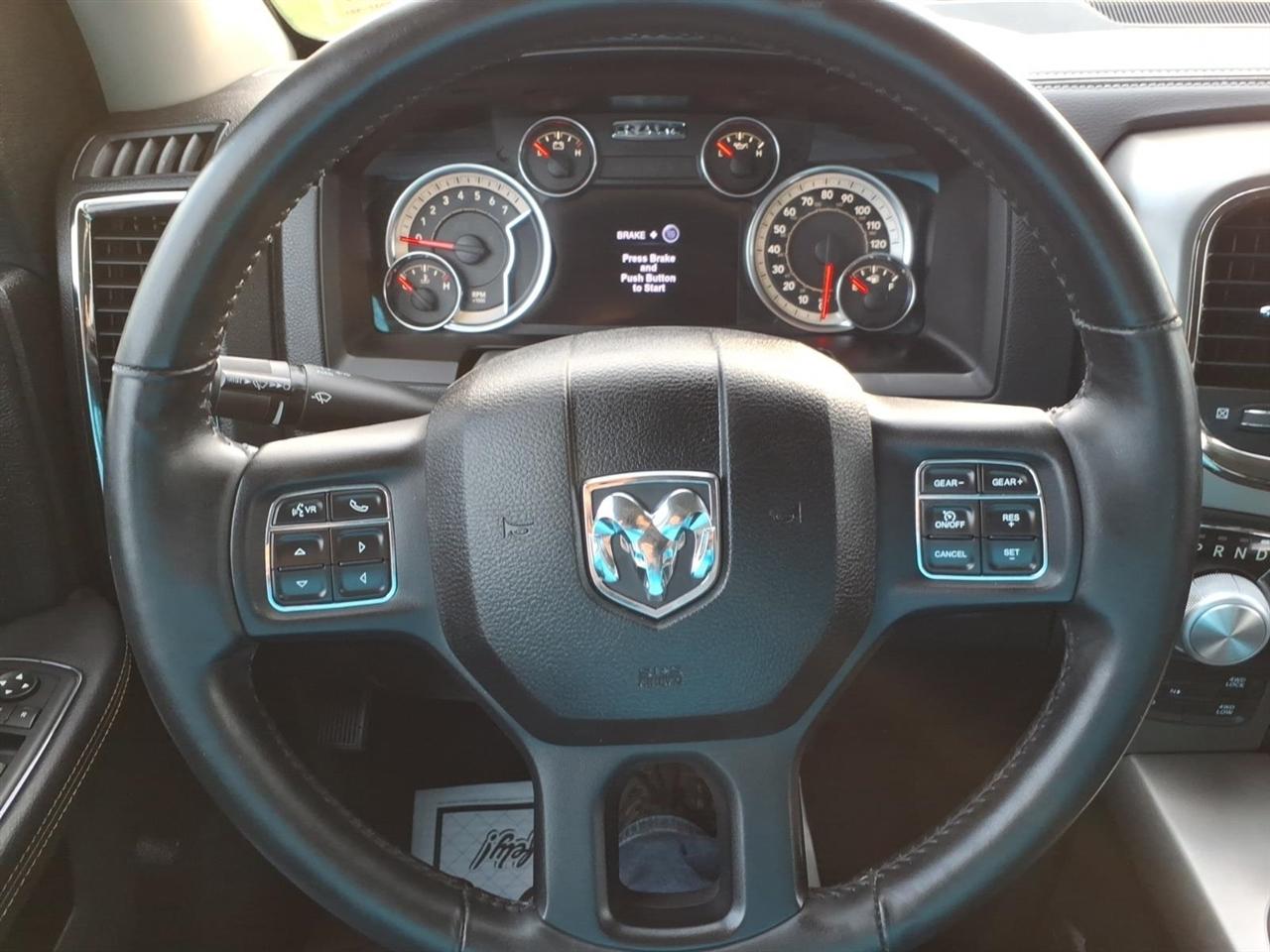 RAM 1500 Sport 4x4 Crew Cab 5'7" Box 2017