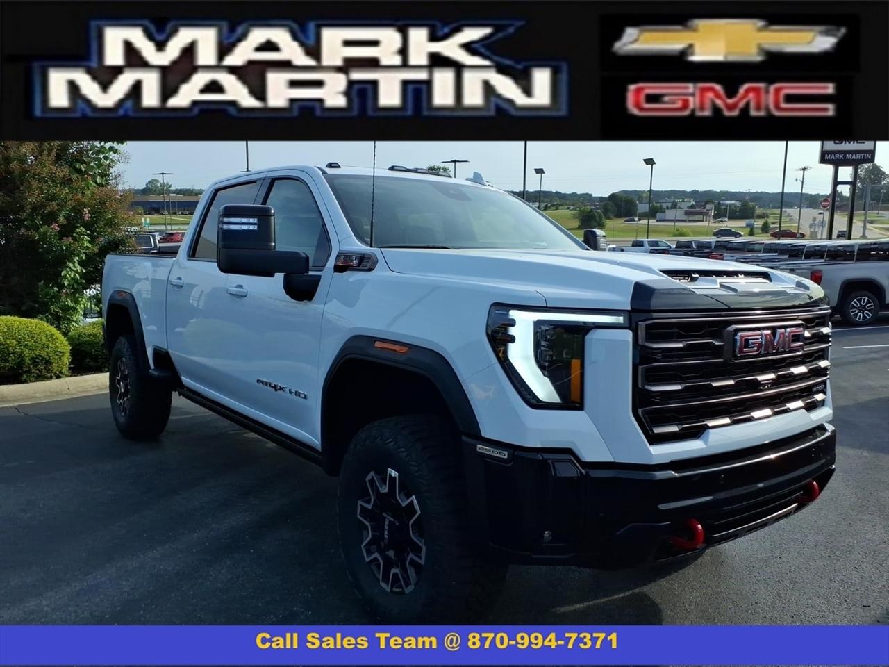 GMC Sierra 2500HD 4WD Crew Cab 159" AT4X 2026