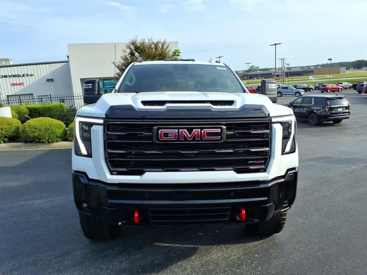 GMC Sierra 2500HD 4WD Crew Cab 159" AT4X 2026