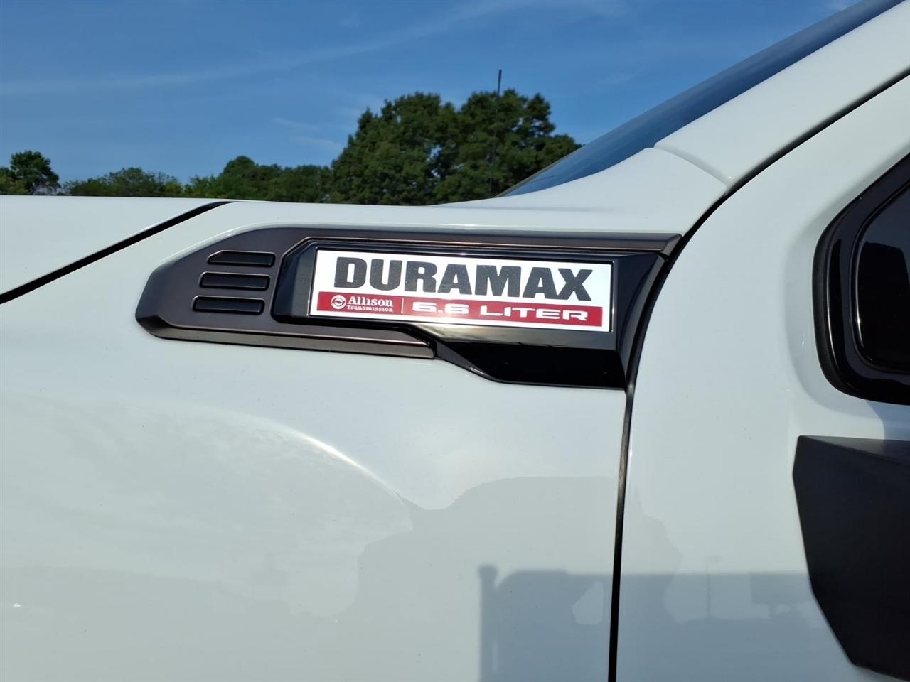 GMC Sierra 2500HD 4WD Crew Cab 159" AT4X 2026