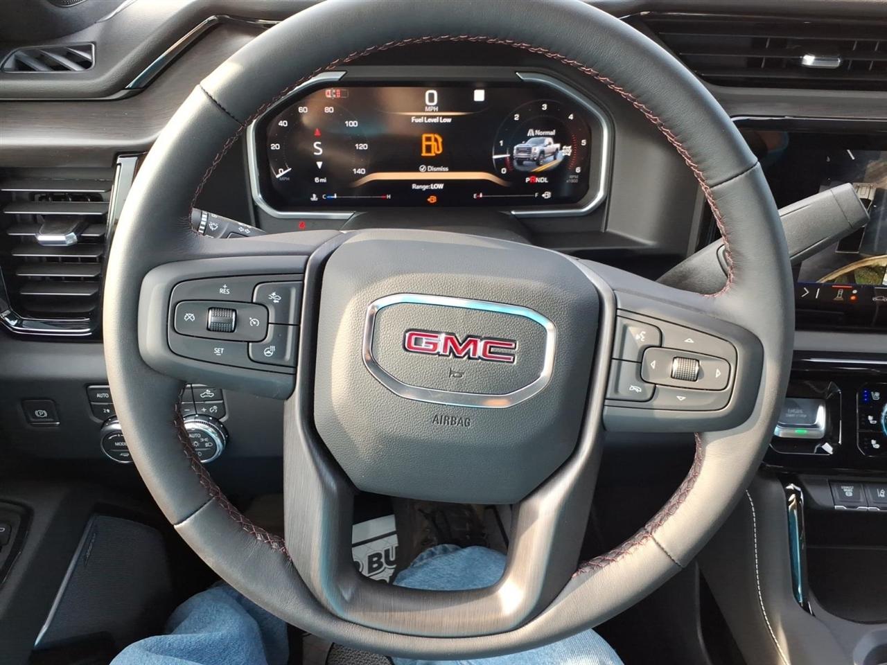 GMC Sierra 2500HD 4WD Crew Cab 159" AT4X 2026