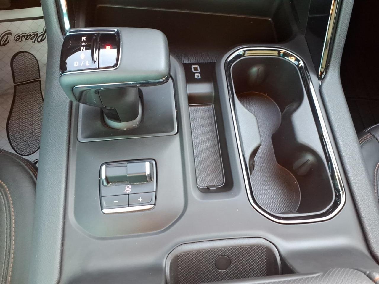 GMC Sierra 1500 4WD Crew Cab 157" AT4 2025