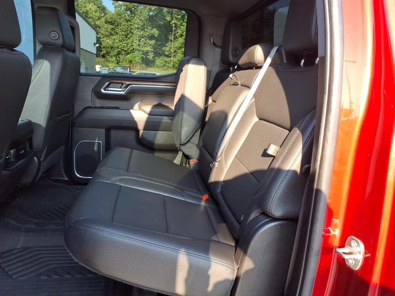 Chevrolet Silverado 1500 4WD Crew Cab 147" LT Trail Boss 2022