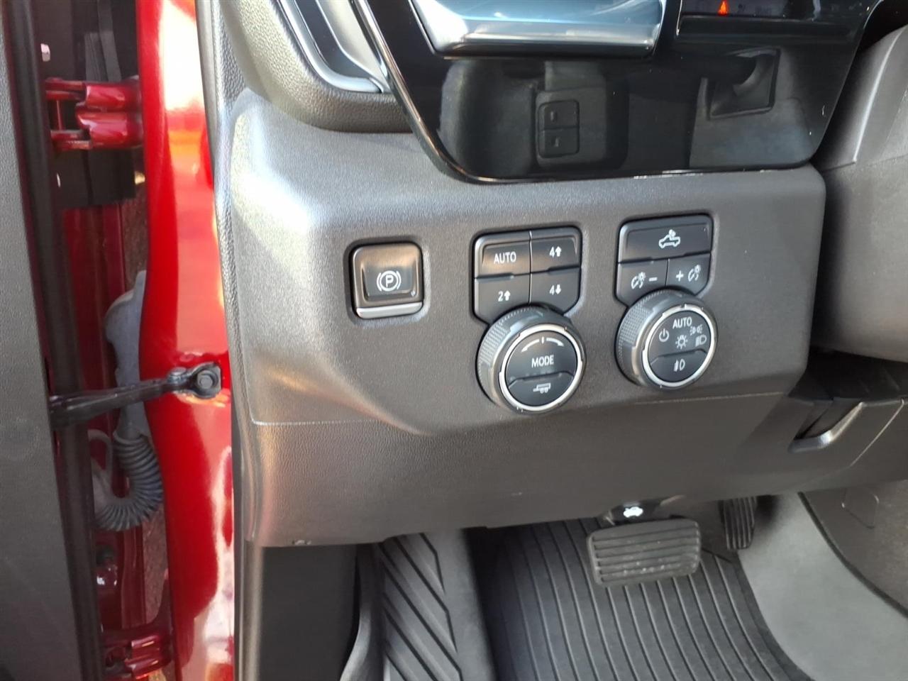 Chevrolet Silverado 1500 4WD Crew Cab 147" LT Trail Boss 2022