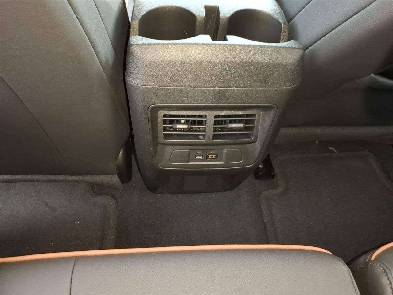 GMC Canyon 4WD Crew Cab AT4 2024