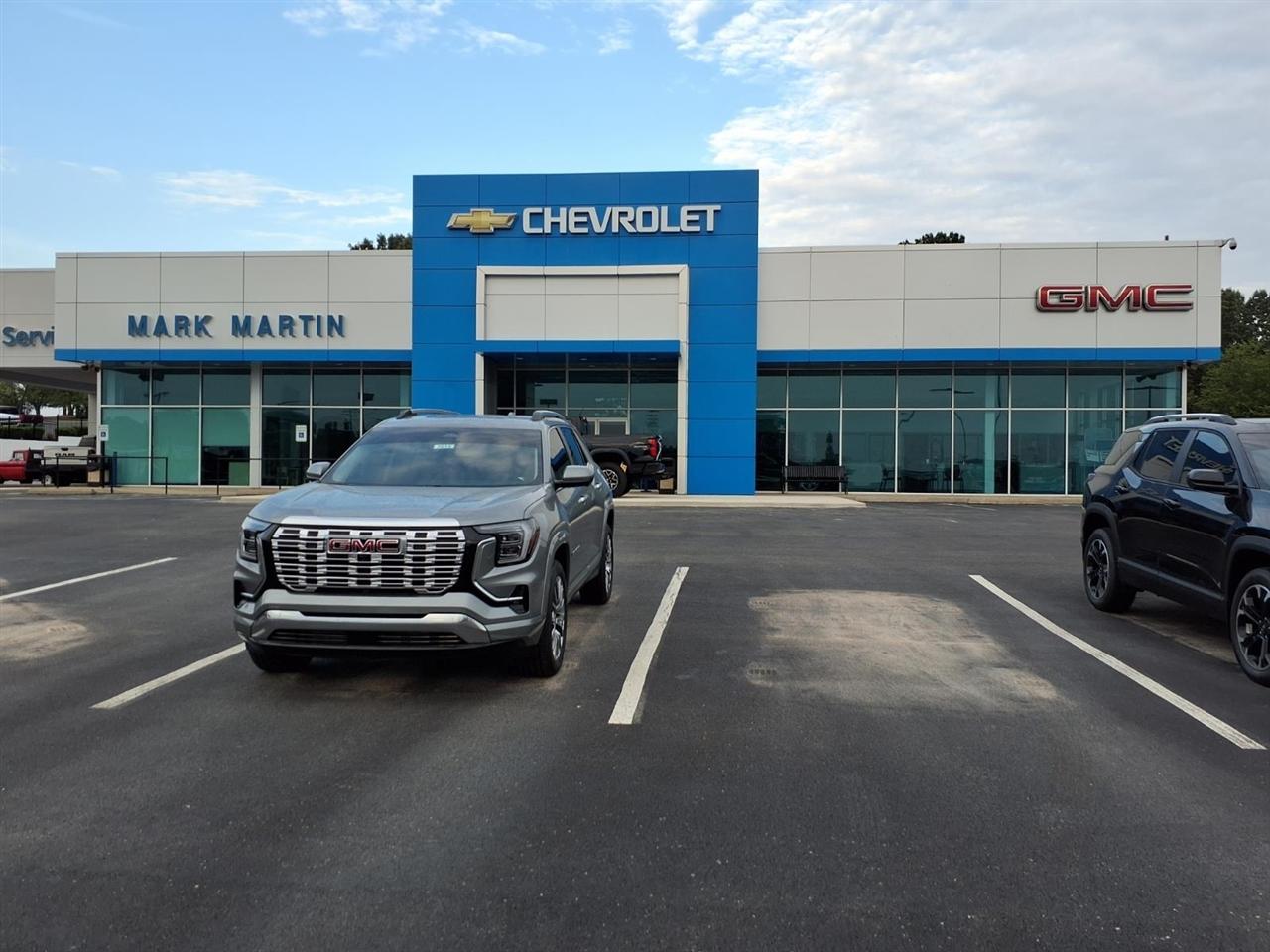 GMC Canyon 4WD Crew Cab AT4 2024