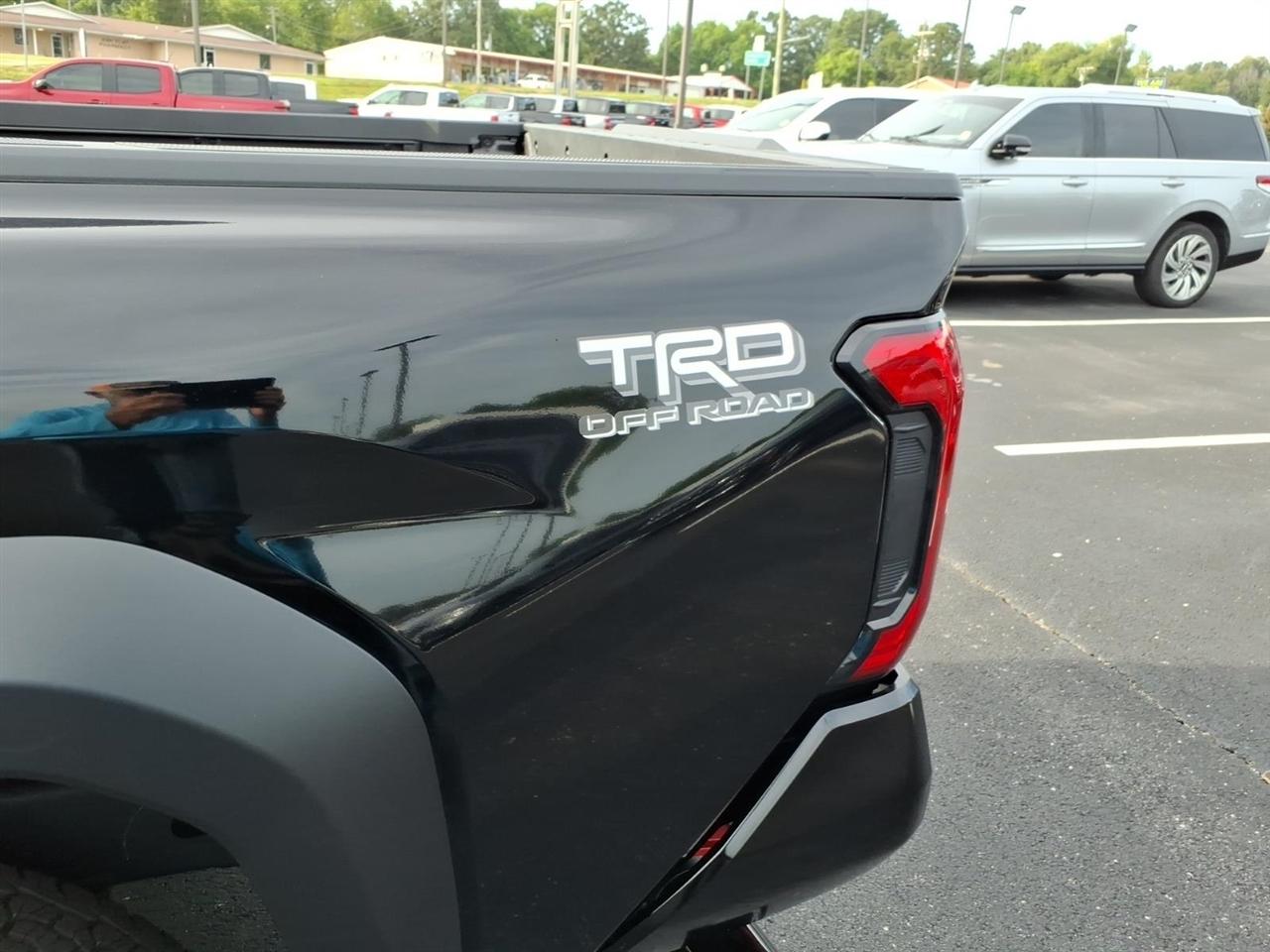 Toyota Tacoma 4WD TRD Off Road Double Cab 5' Bed AT (Natl) 2026