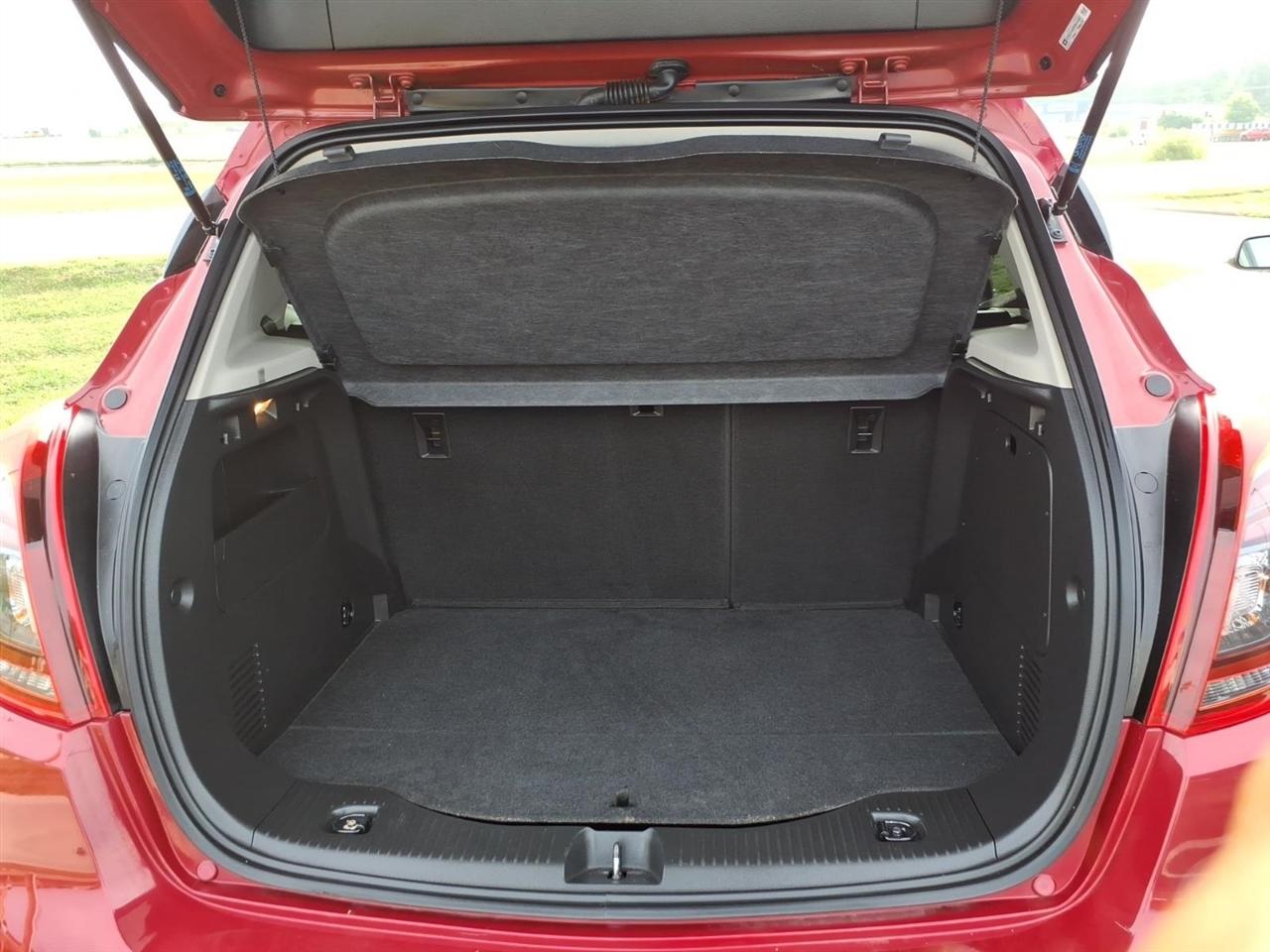 Buick Encore FWD 4dr Sport Touring 2019