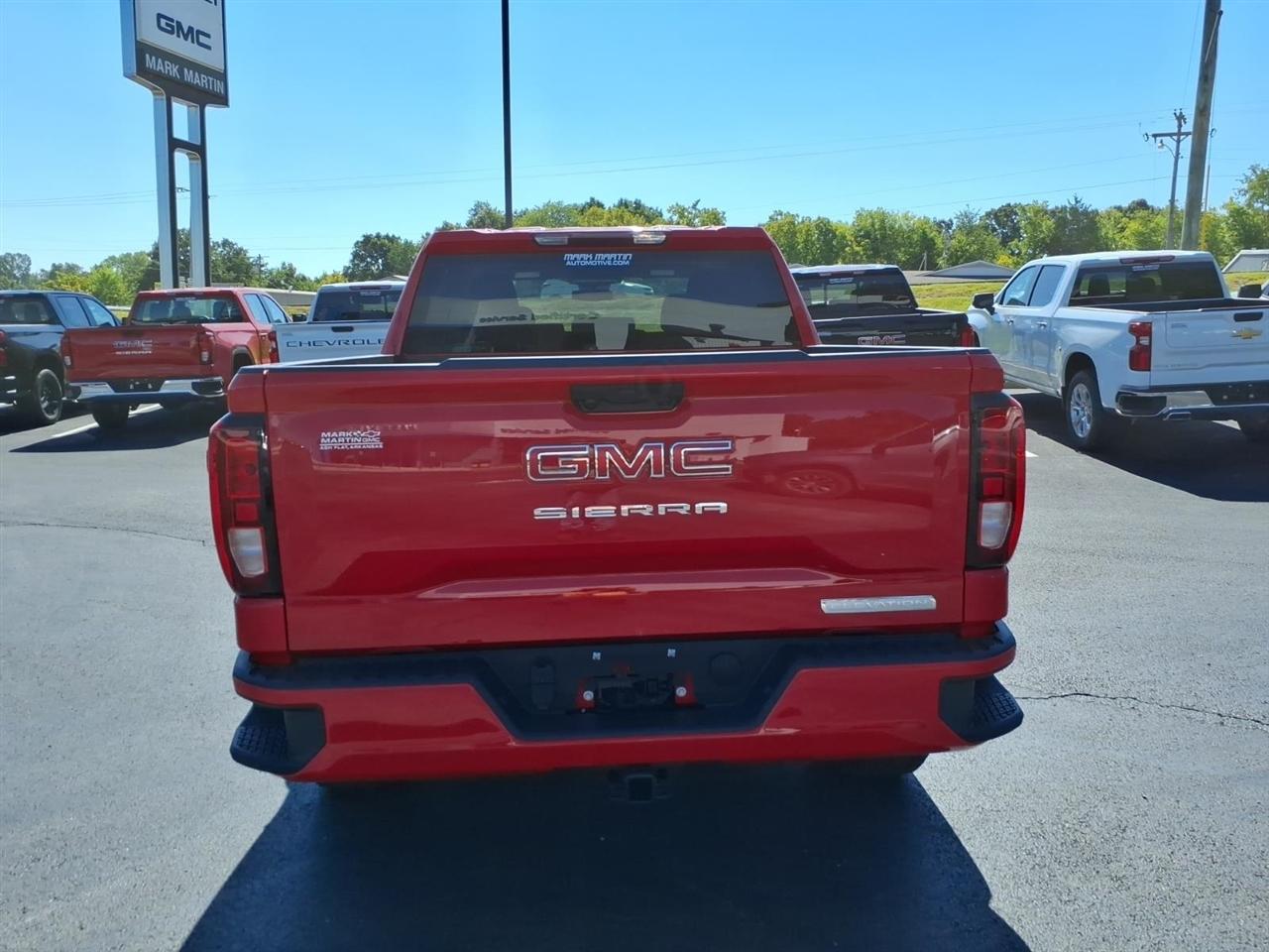 GMC Sierra 1500 4WD Crew Cab 157" Elevation 2026