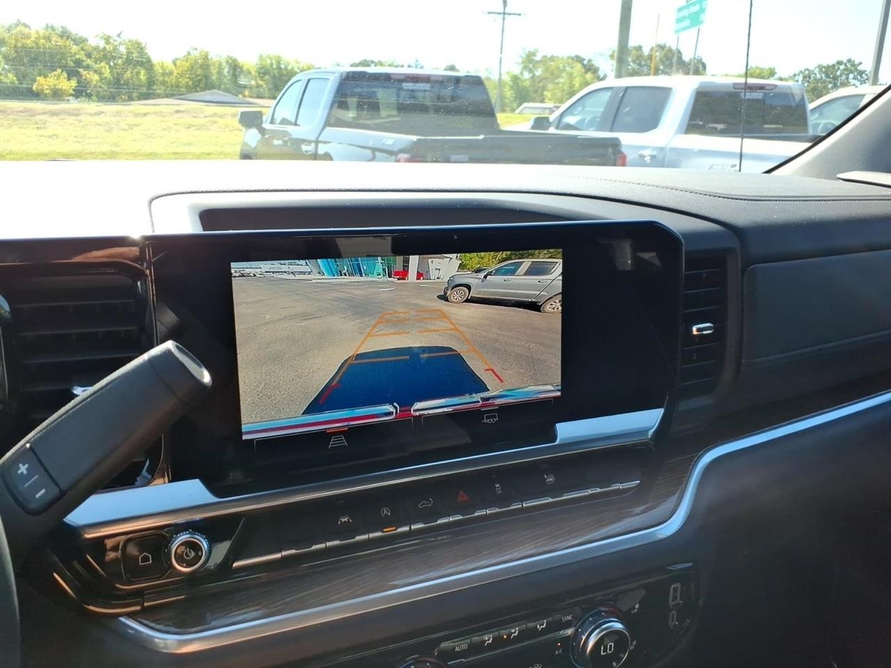 GMC Sierra 1500 4WD Crew Cab 157" Elevation 2026