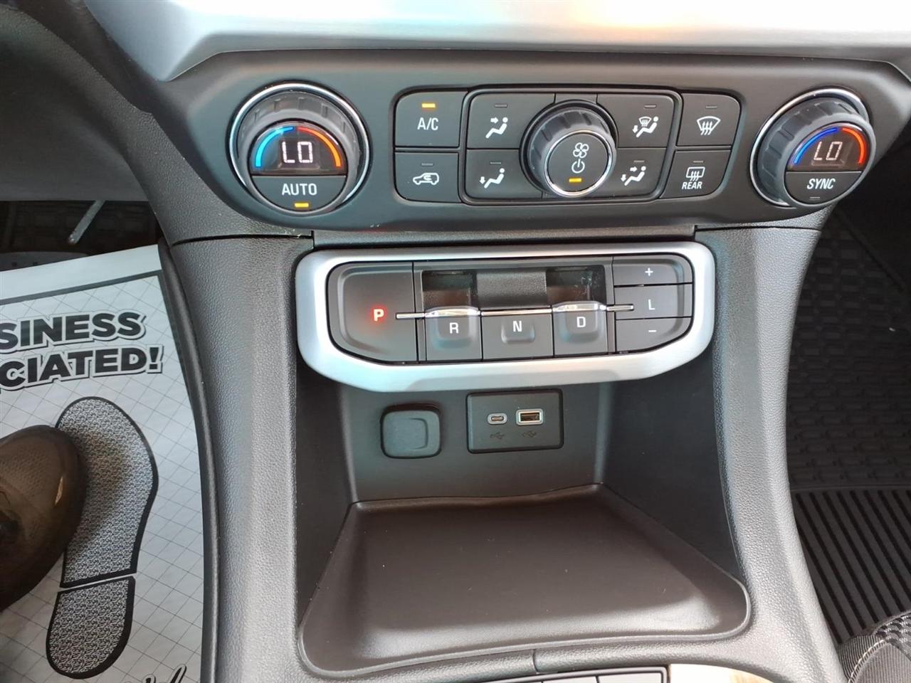 GMC Acadia FWD 4dr SLE 2021