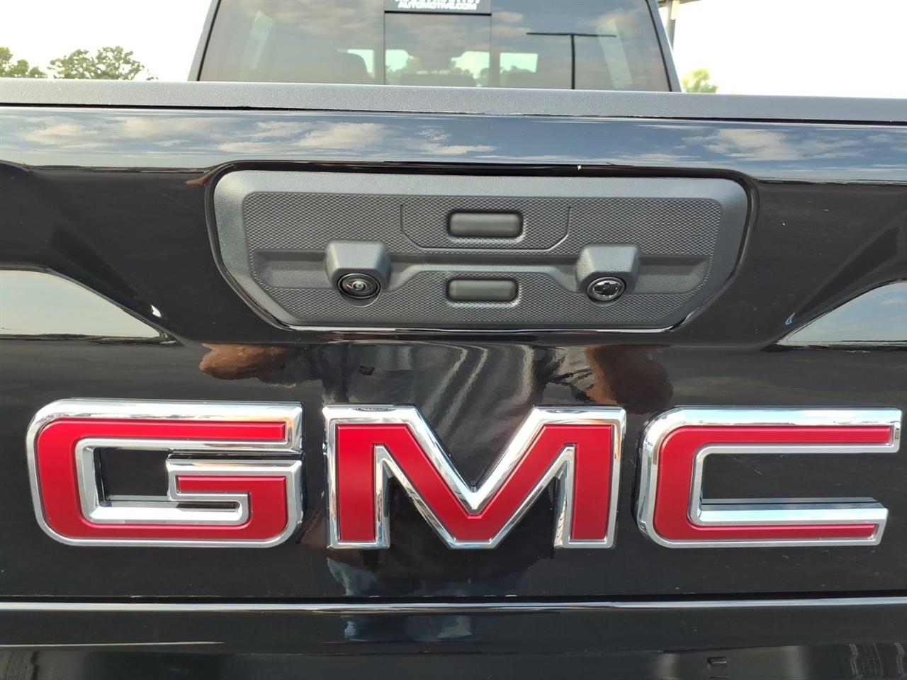GMC Sierra 2500HD 4WD Crew Cab 159" Denali 2026