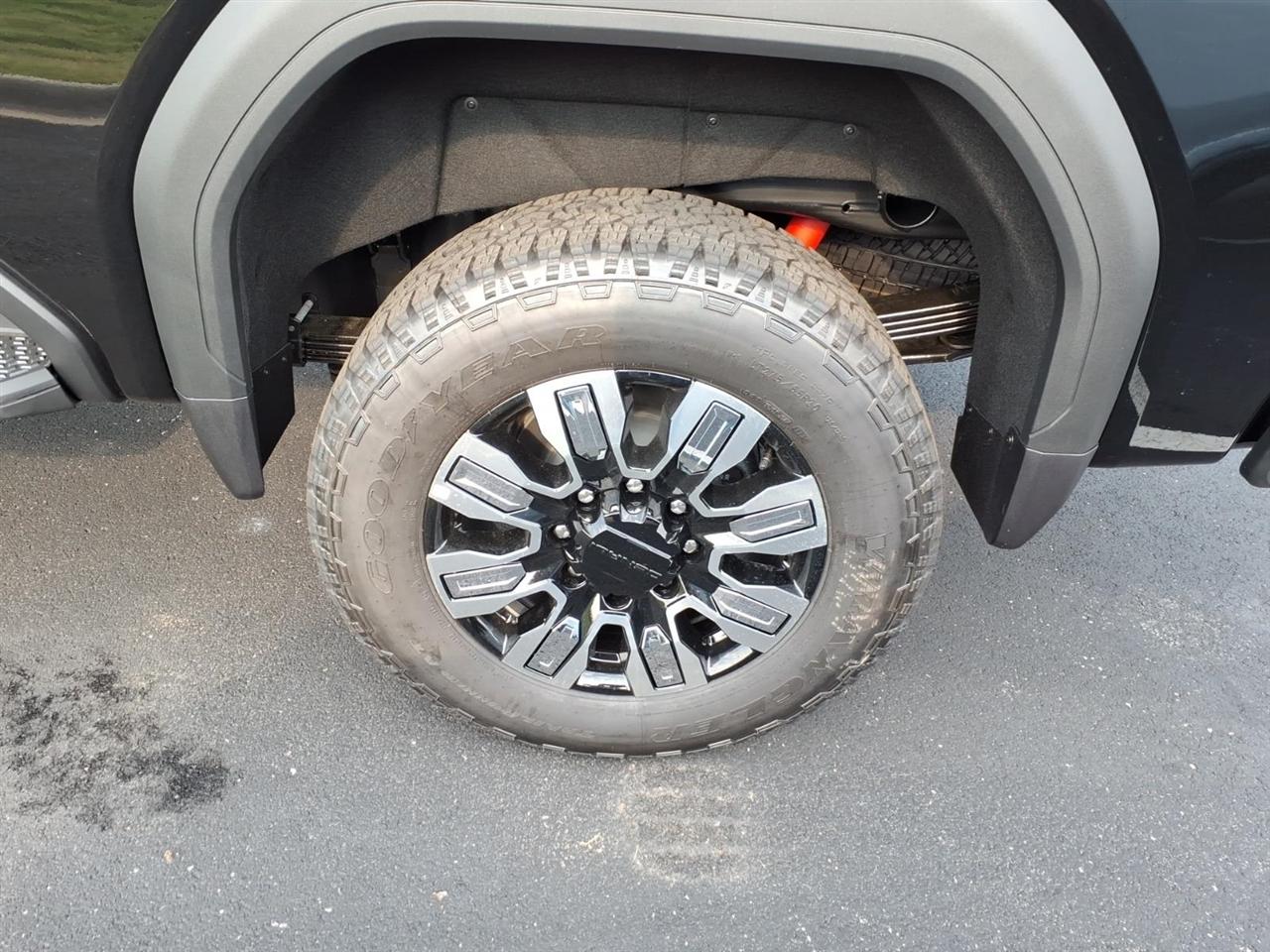 GMC Sierra 2500HD 4WD Crew Cab 159" Denali 2026