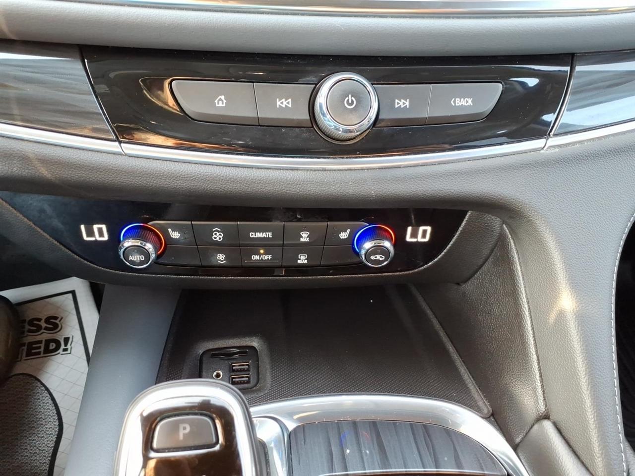 Buick Enclave FWD 4dr Essence 2020
