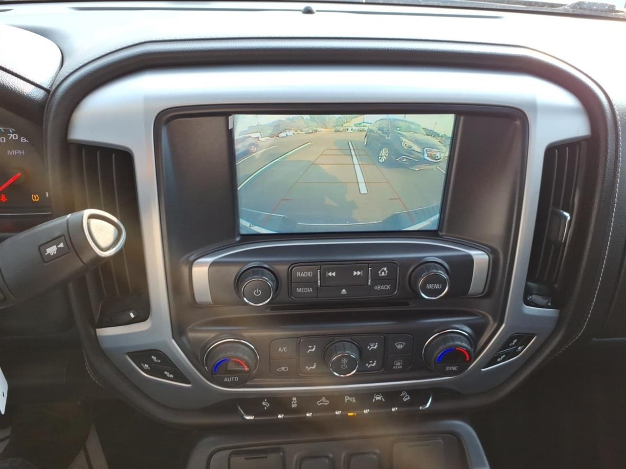 GMC Sierra 1500 4WD Crew Cab 143.5" SLT 2018