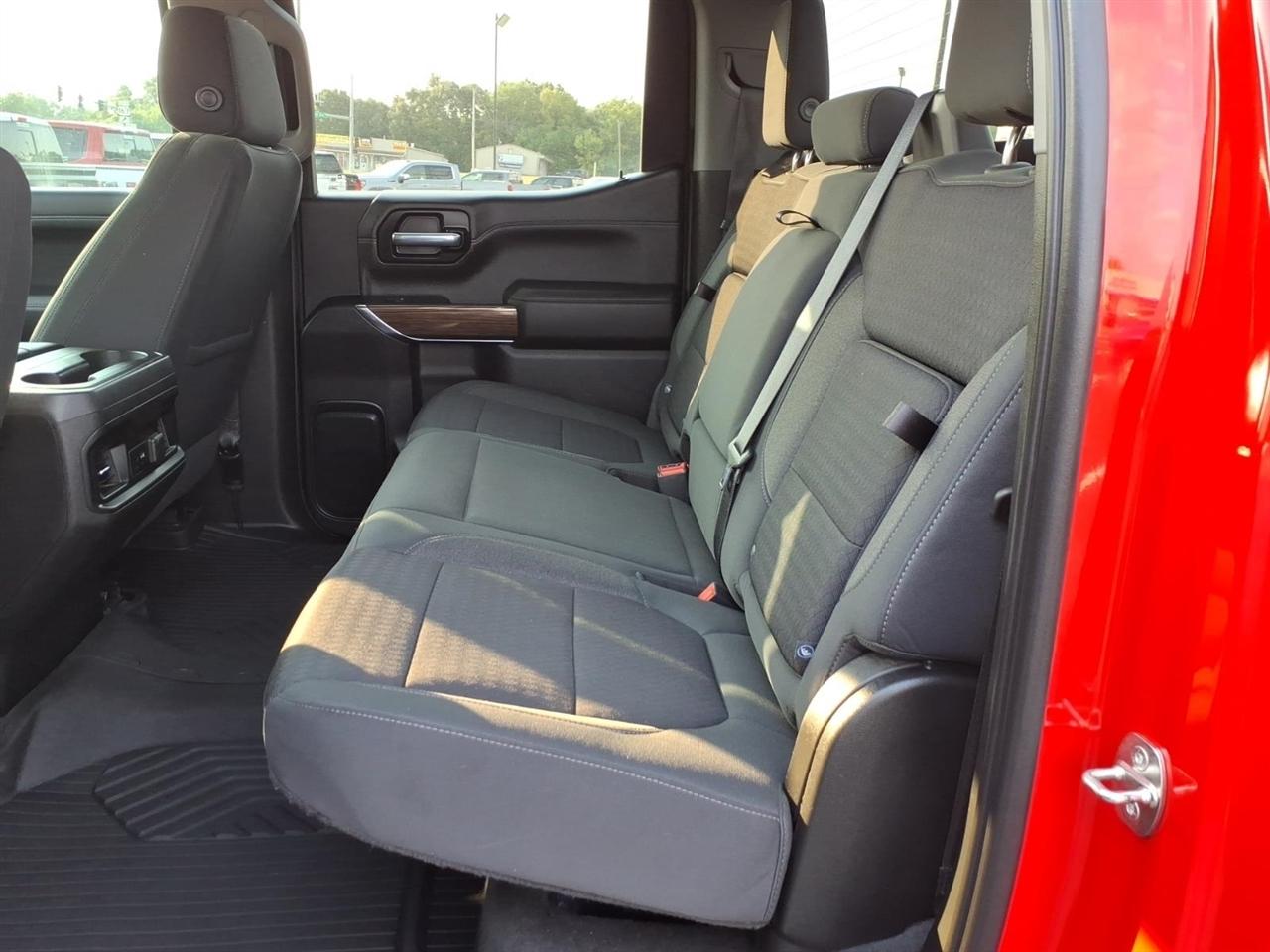 Chevrolet Silverado 1500 4WD Crew Cab 147" LT Trail Boss 2021