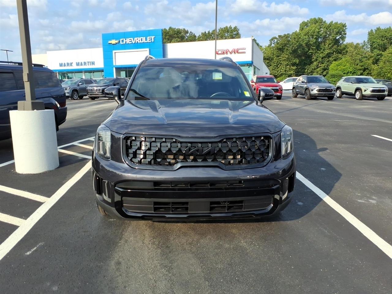 Kia Telluride EX X-Line AWD 2025