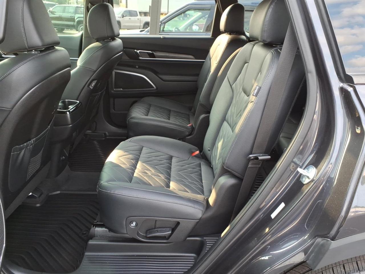 Kia Telluride EX X-Line AWD 2025