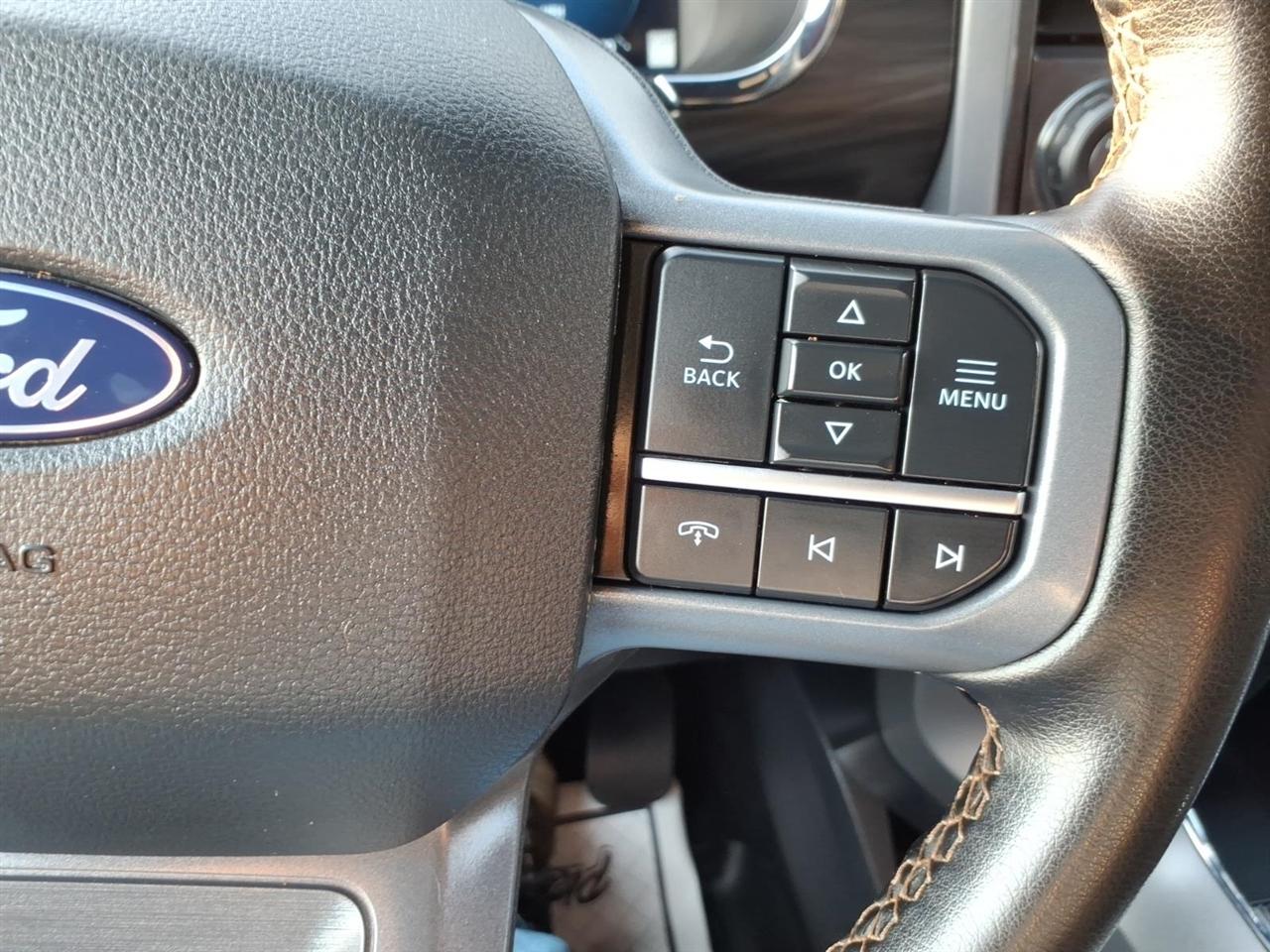 Ford F-150 Lariat 4WD SuperCrew 5.5' Box 2025