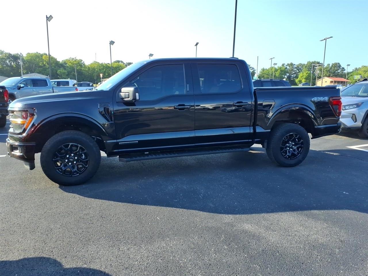 Ford F-150 XLT 4WD SuperCrew 5.5' Box 2024