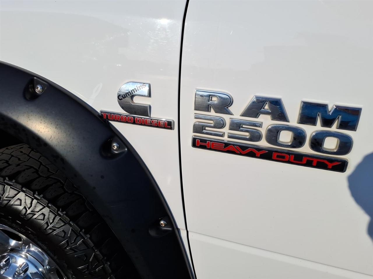 RAM 2500 SLT 4x4 Crew Cab 6'4" Box 2018