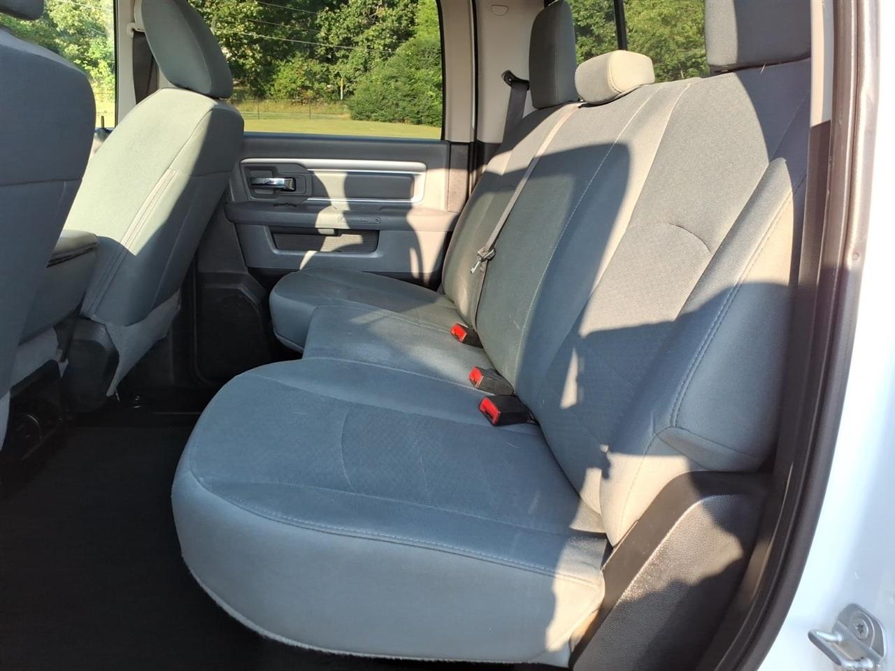 RAM 2500 SLT 4x4 Crew Cab 6'4" Box 2018