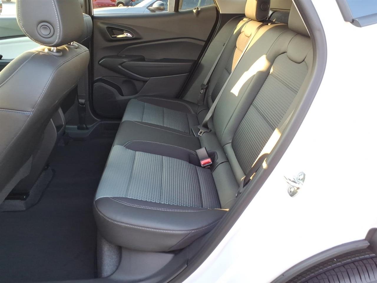 Chevrolet Trax FWD 4dr LT 2026