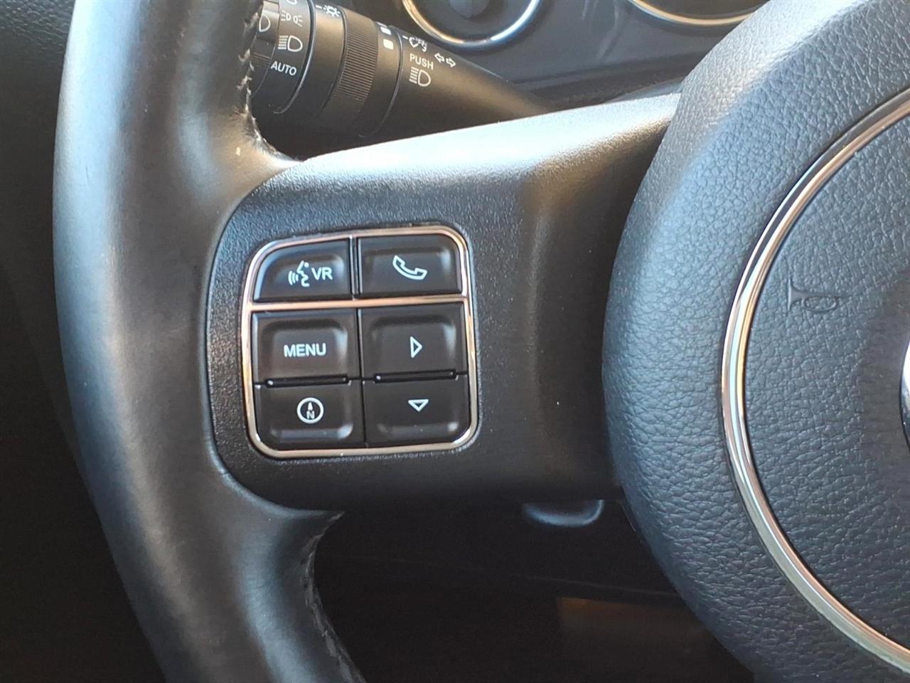 Jeep Wrangler 4WD 2dr Sahara 2014