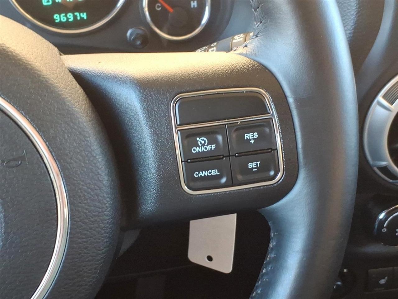 Jeep Wrangler 4WD 2dr Sahara 2014