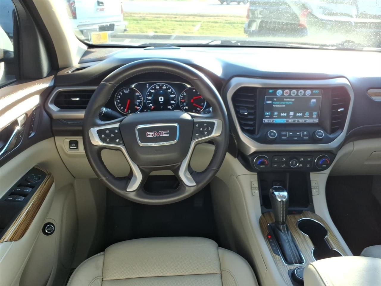 GMC Acadia FWD 4dr Denali 2017