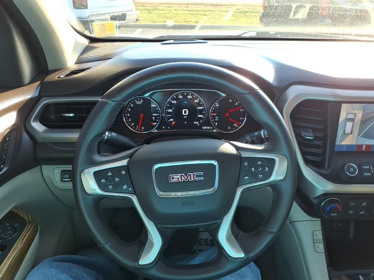 GMC Acadia FWD 4dr Denali 2017