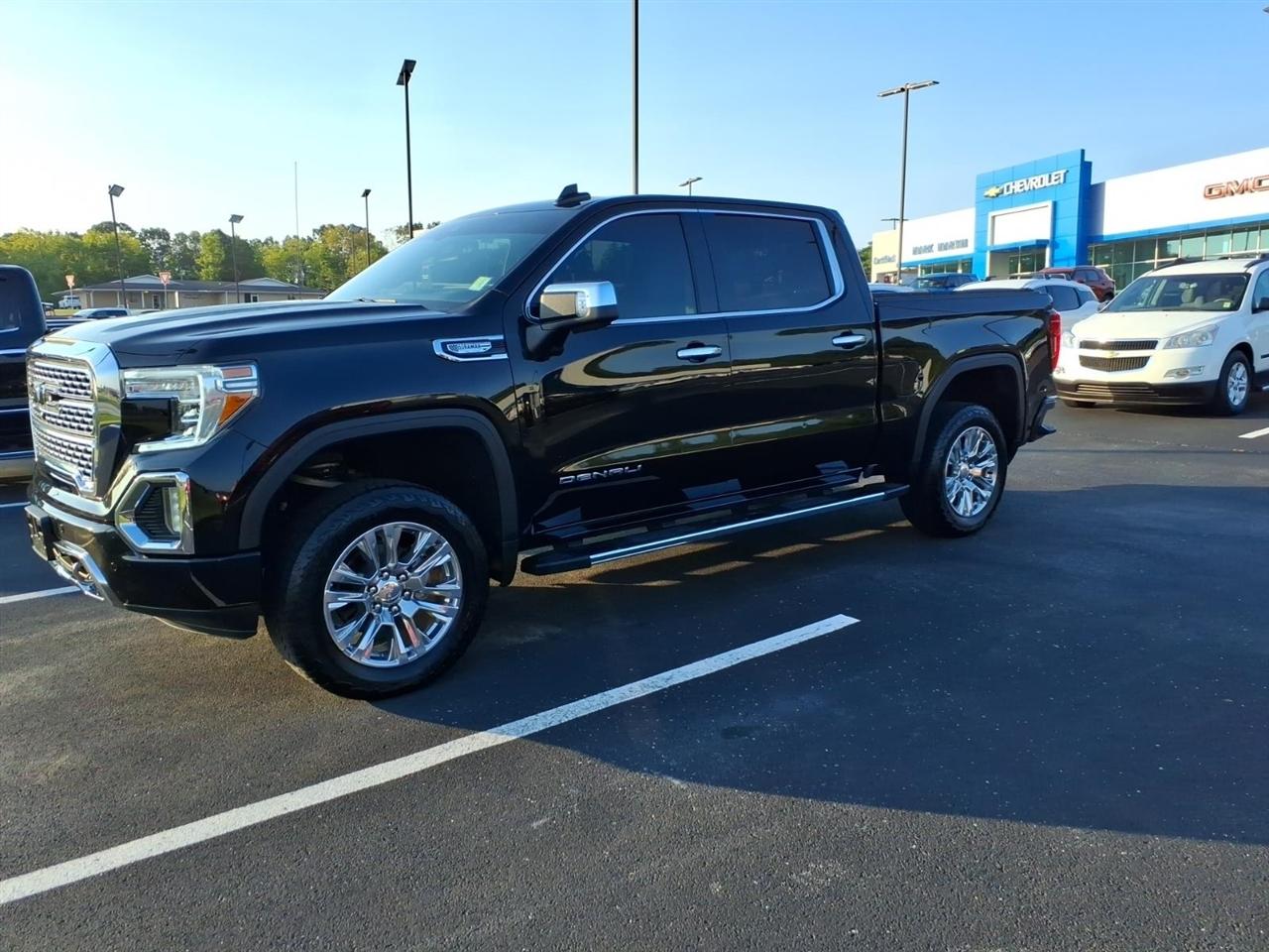 GMC Sierra 1500 4WD Crew Cab 147" Denali 2021