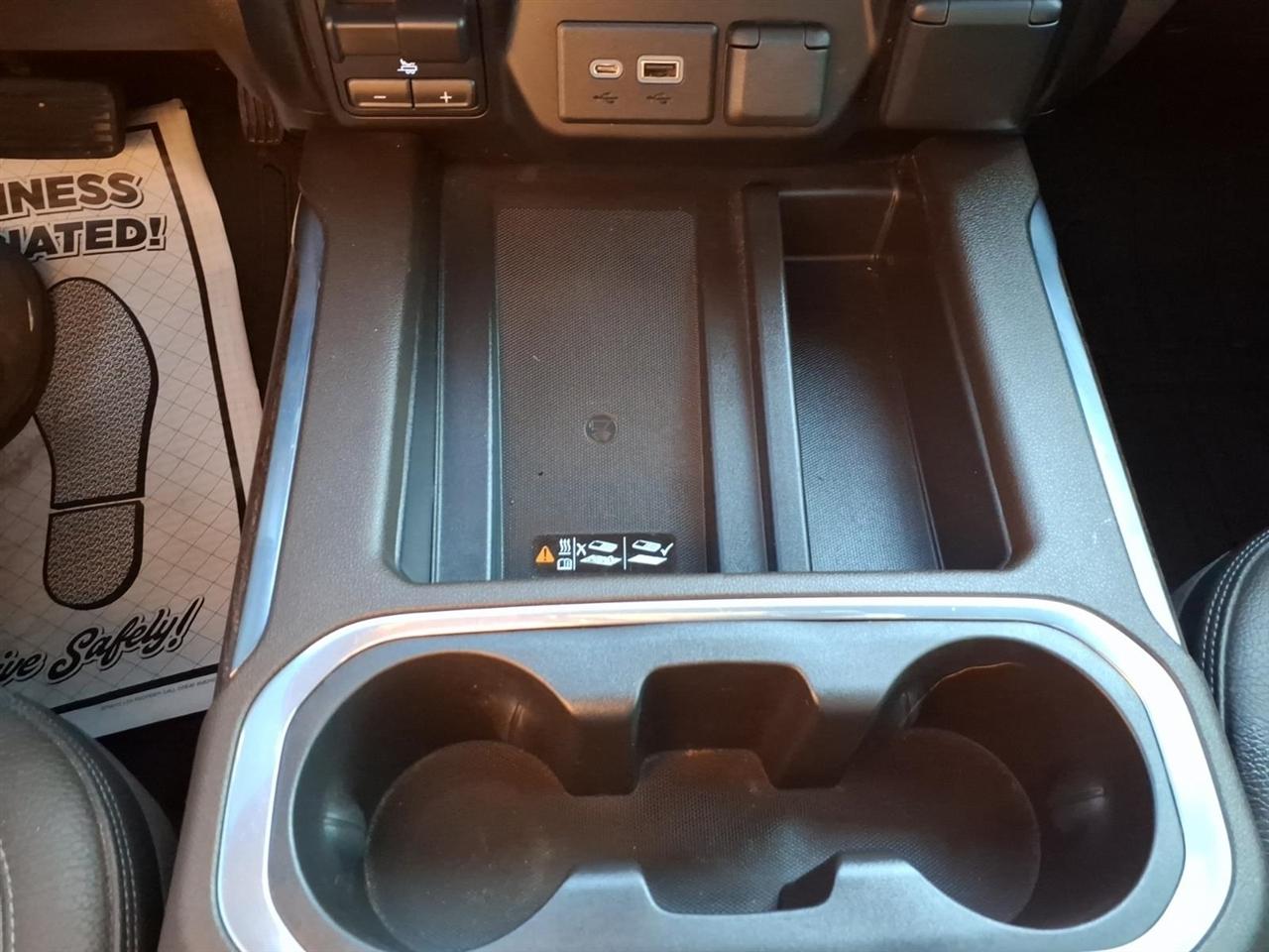 GMC Sierra 1500 4WD Crew Cab 147" Denali 2021