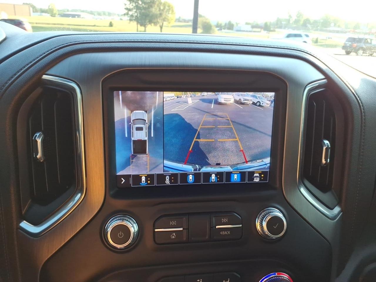 GMC Sierra 1500 4WD Crew Cab 147" Denali 2021