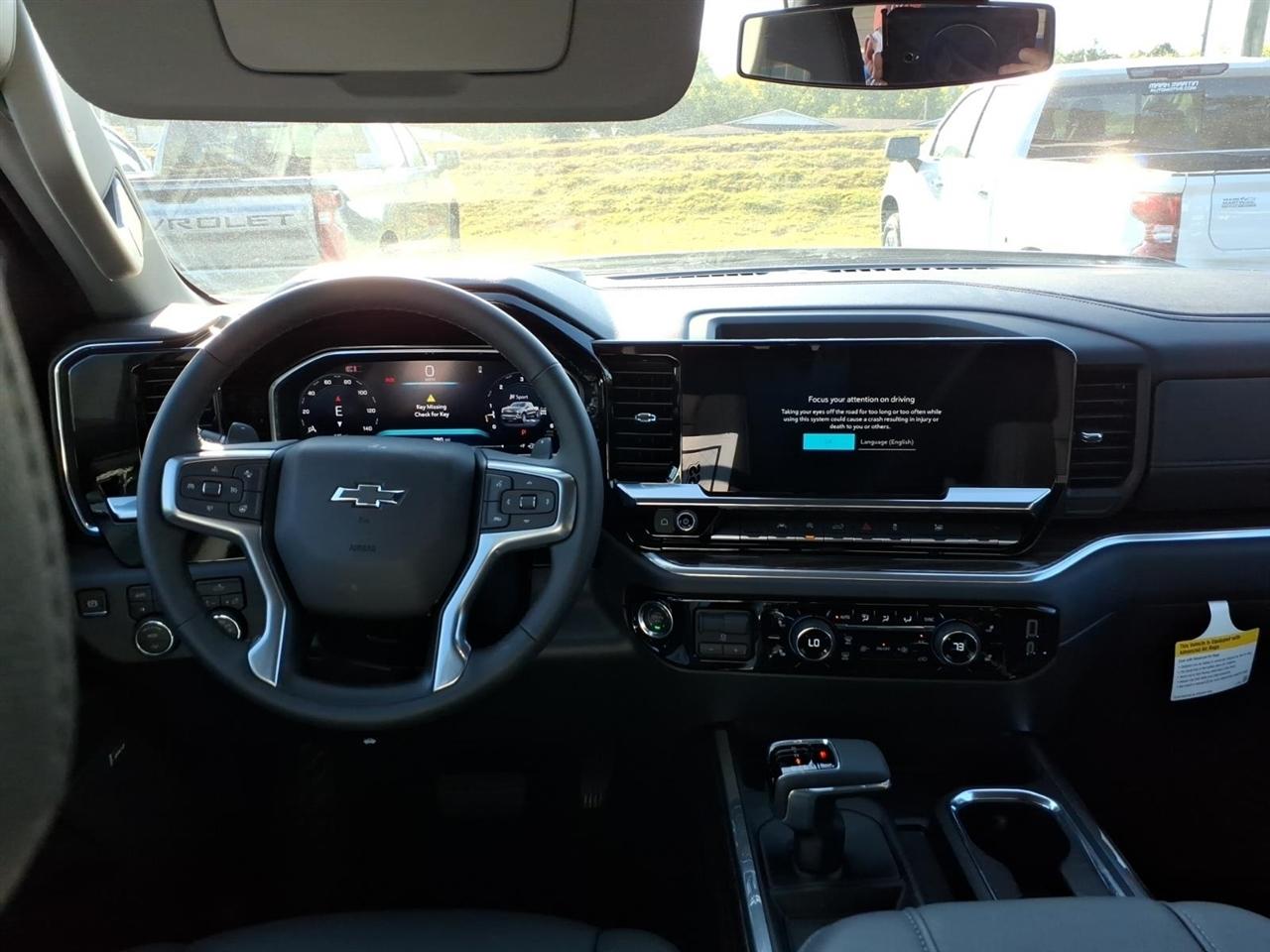 Chevrolet Silverado 1500 4WD Crew Cab 147" RST 2026