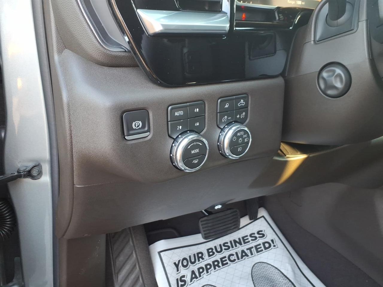 GMC Sierra 1500 4WD Crew Cab 147" SLT 2026